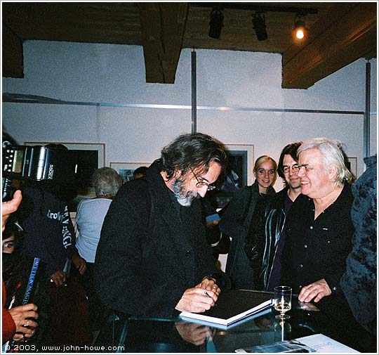 2003.10.26 - Gruyères: Opening Night